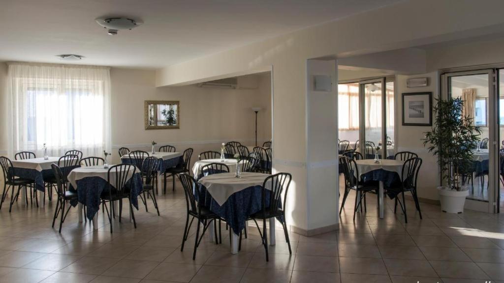 Hotel Antagos Montesilvano Marina Zewnętrze zdjęcie
