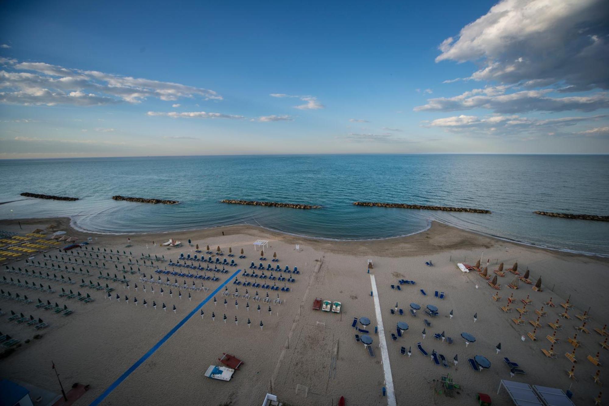 Hotel Antagos Montesilvano Marina Zewnętrze zdjęcie