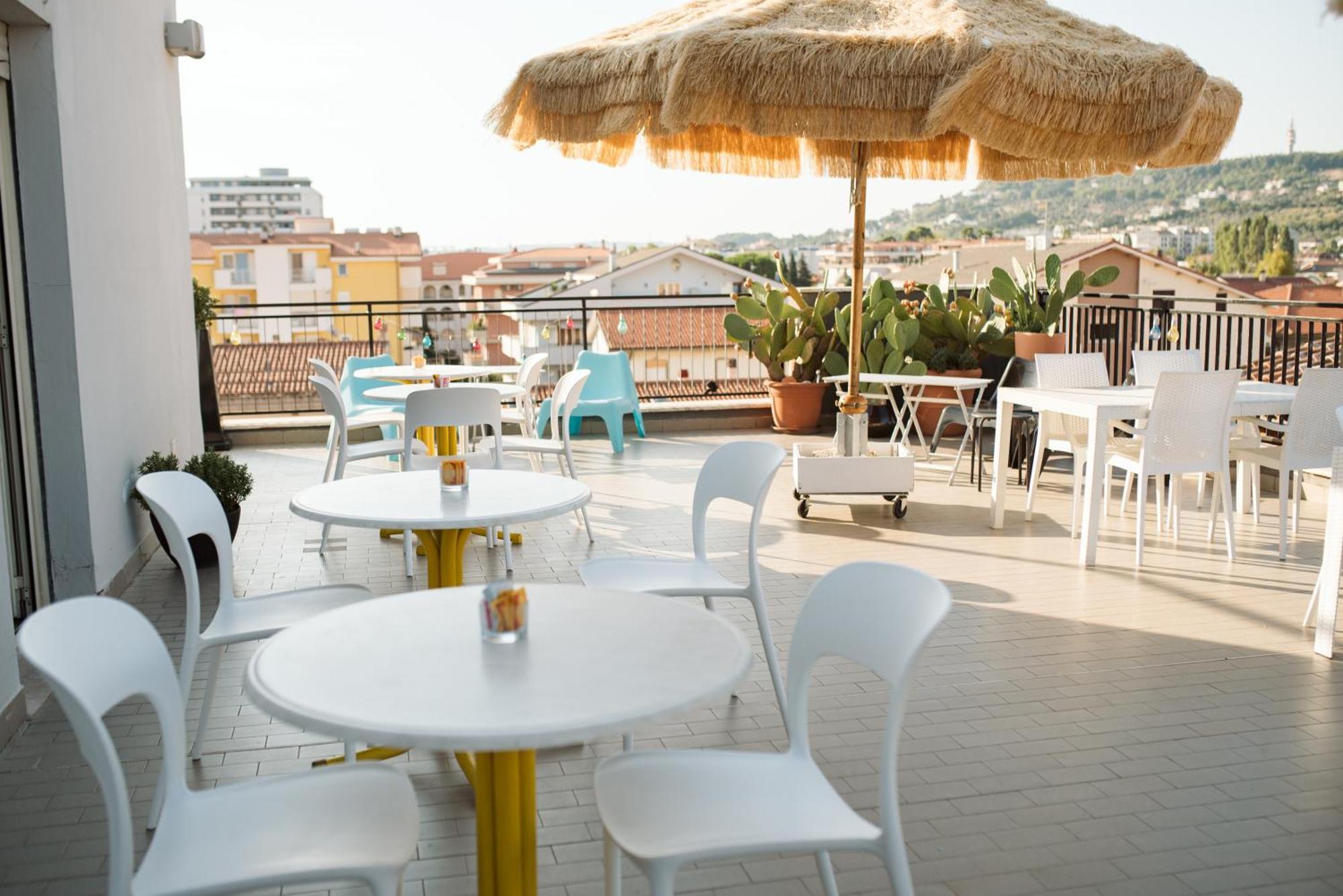 Hotel Antagos Montesilvano Marina Zewnętrze zdjęcie