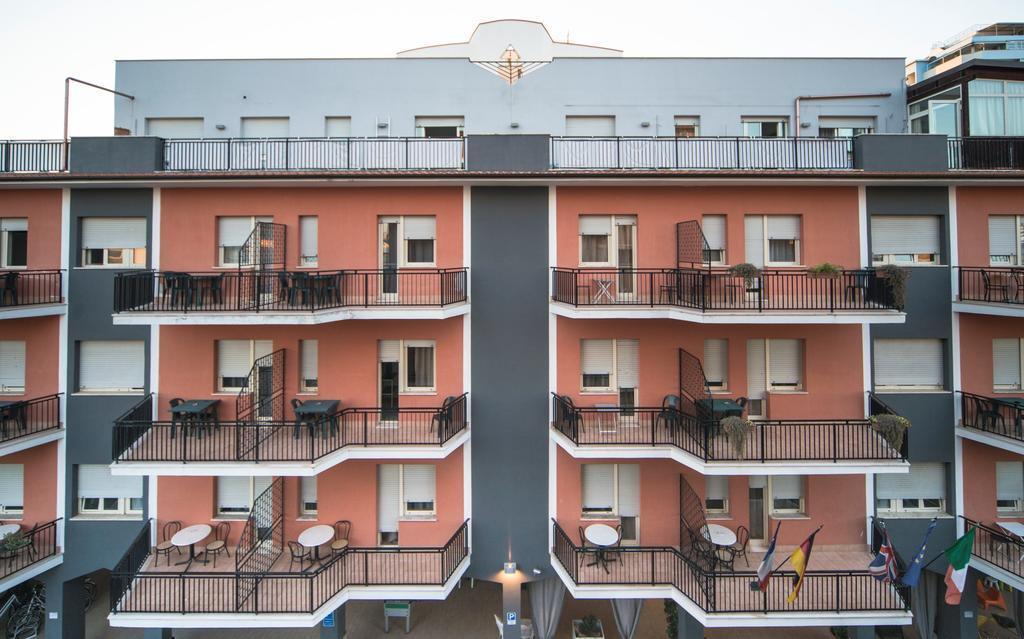 Hotel Antagos Montesilvano Marina Zewnętrze zdjęcie